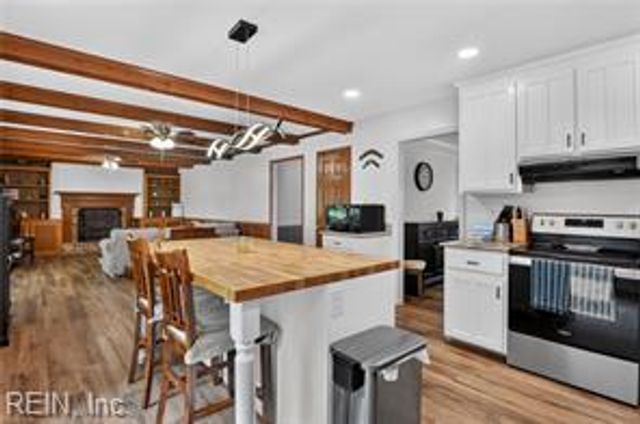 9 Willis CT, Poquoson, VA 23662