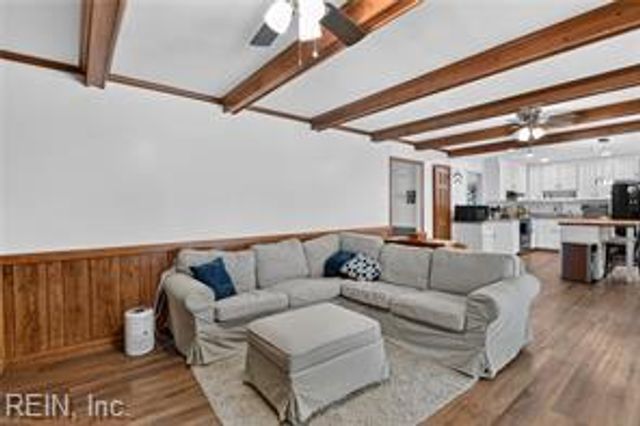 9 Willis CT, Poquoson, VA 23662