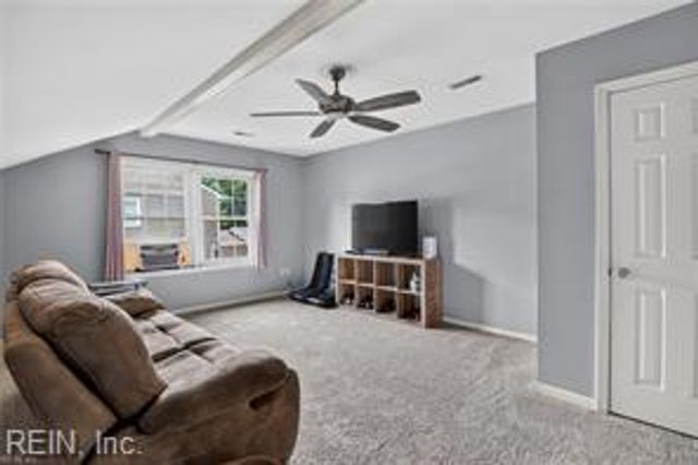 9 Willis CT, Poquoson, VA 23662
