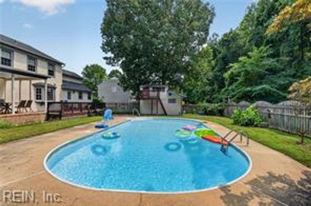 9 Willis CT, Poquoson, VA 23662