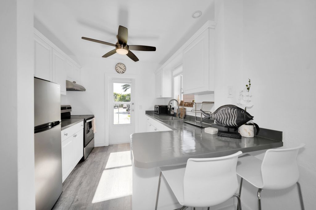 2317 N Ocean Boulevard, Fort Lauderdale, FL 33305