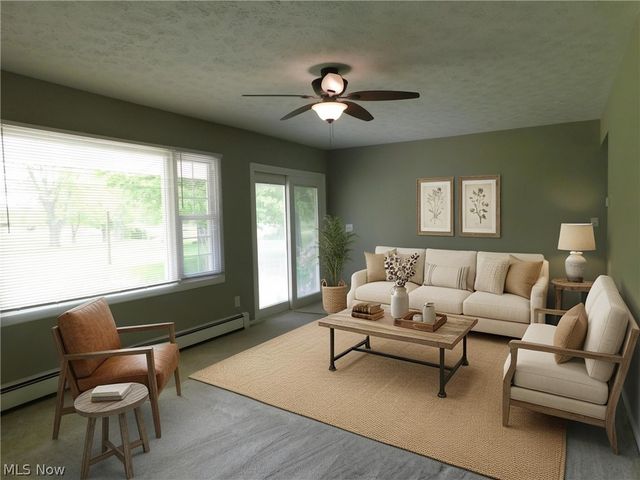 7386 Lake Road, Madison, OH 44057