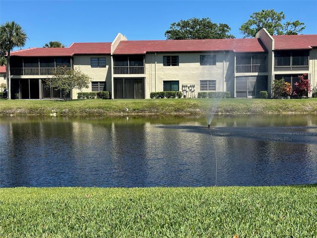 21218 Lago Circle 7H, Boca Raton, FL 33433