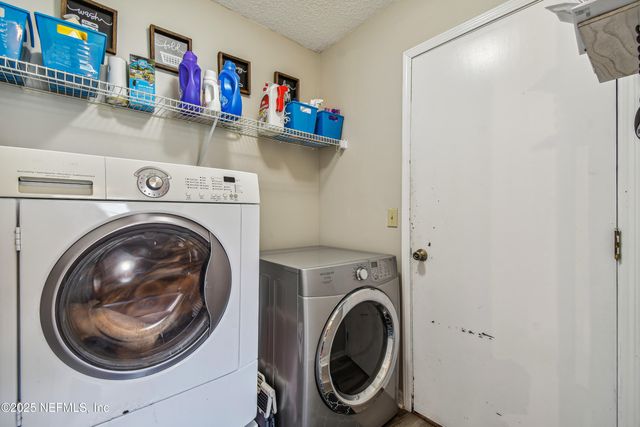 8362 THREE CREEKS, Jacksonville, FL 32220