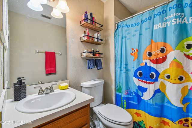 8362 THREE CREEKS, Jacksonville, FL 32220