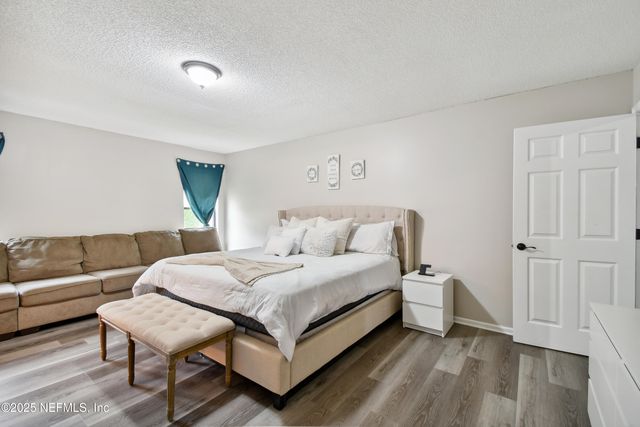 8362 THREE CREEKS, Jacksonville, FL 32220