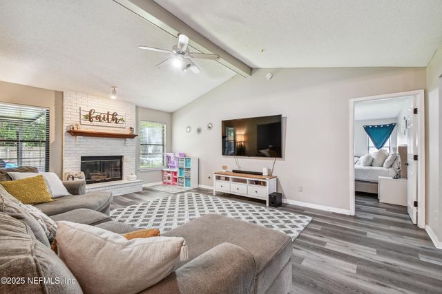 8362 THREE CREEKS, Jacksonville, FL 32220