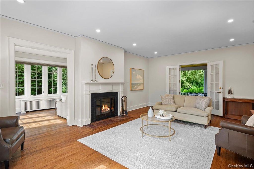 12 Linden Avenue, Larchmont, NY 10538 — photo 3