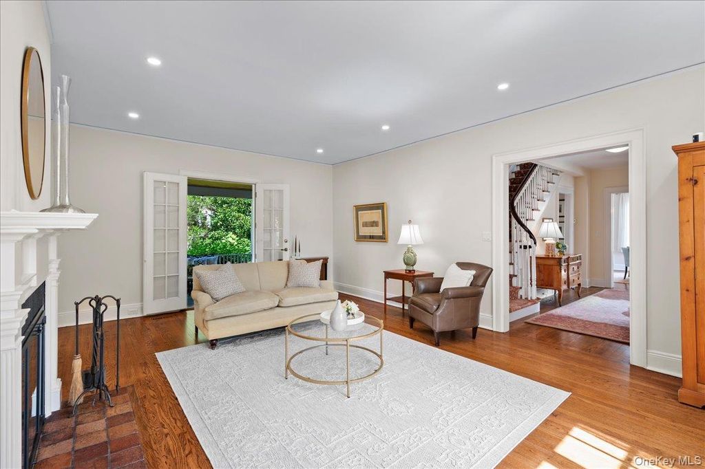 12 Linden Avenue, Larchmont, NY 10538 — photo 5