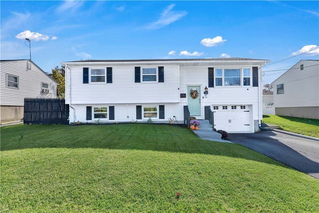 106 Stella Drive, North Providence, RI 02911