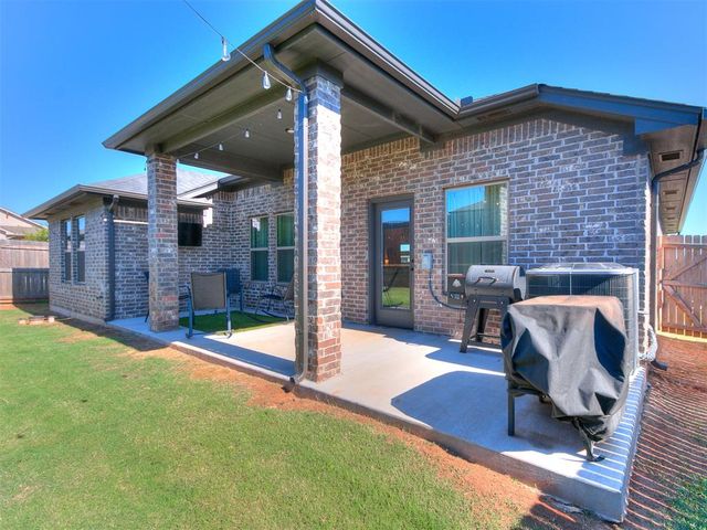 12709 NW 4th Terrace, Yukon, OK 73099