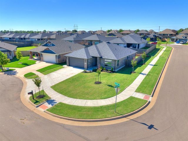 12709 NW 4th Terrace, Yukon, OK 73099