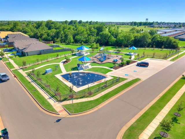 12709 NW 4th Terrace, Yukon, OK 73099