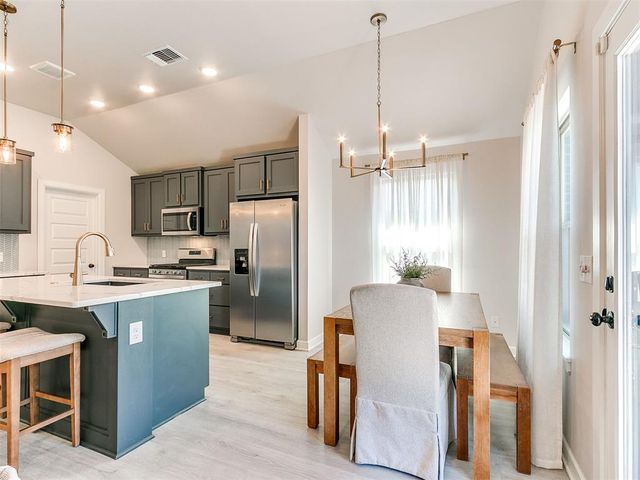 12709 NW 4th Terrace, Yukon, OK 73099