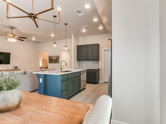 12709 NW 4th Terrace, Yukon, OK 73099