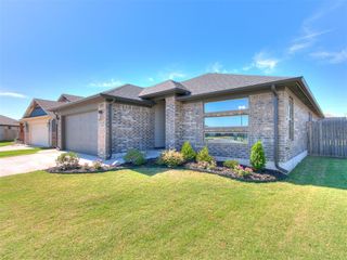 12709 NW 4th Terrace, Yukon, OK 73099