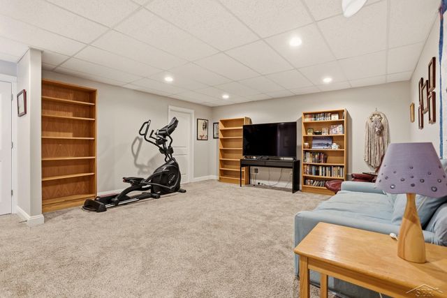 46 Tuscany Circle, Saginaw Twp, MI 48603