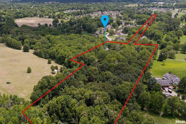 200 QUAIL Run, Carterville, IL 62918