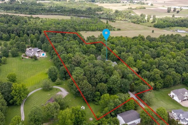 200 QUAIL Run, Carterville, IL 62918