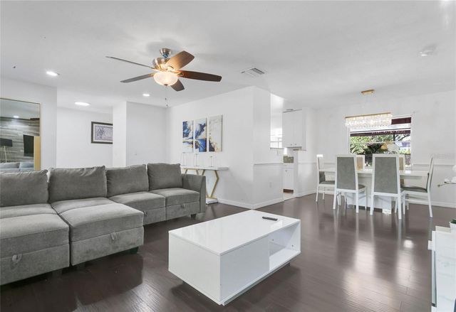 8644 SANDBERRY BOULEVARD, Orlando, FL 32819