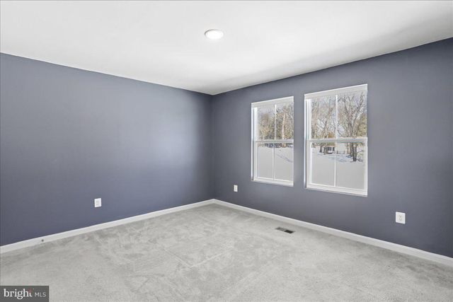 46 SCOTER RD, Hedgesville, WV 25427