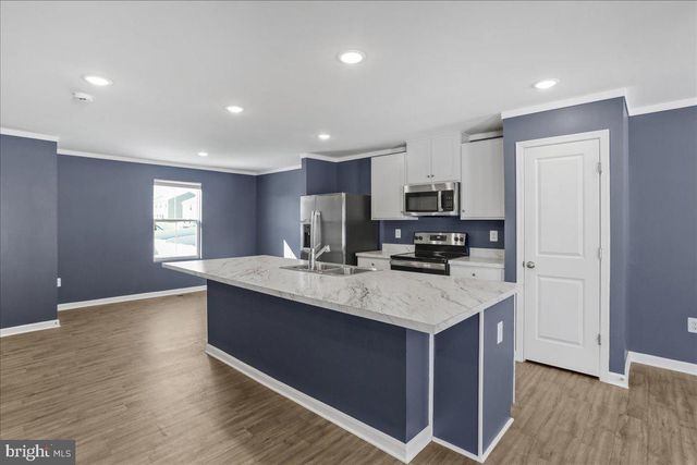 46 SCOTER RD, Hedgesville, WV 25427