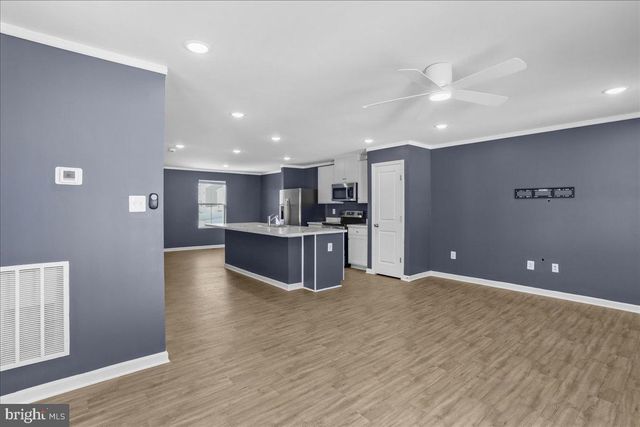 46 SCOTER RD, Hedgesville, WV 25427