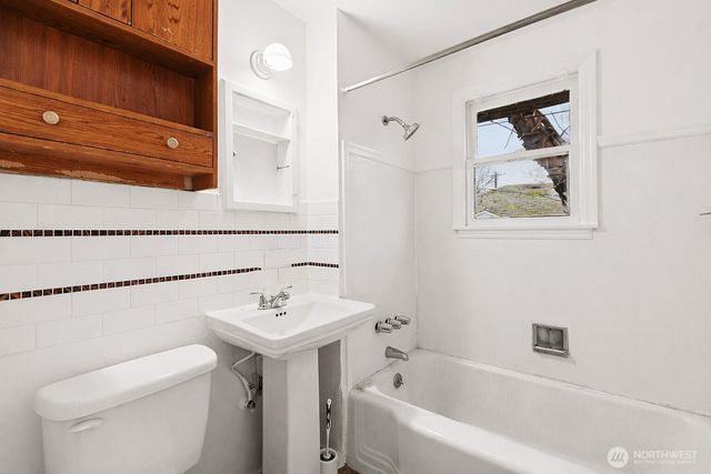 3820 3822 14th Ave S, Seattle, WA 98108