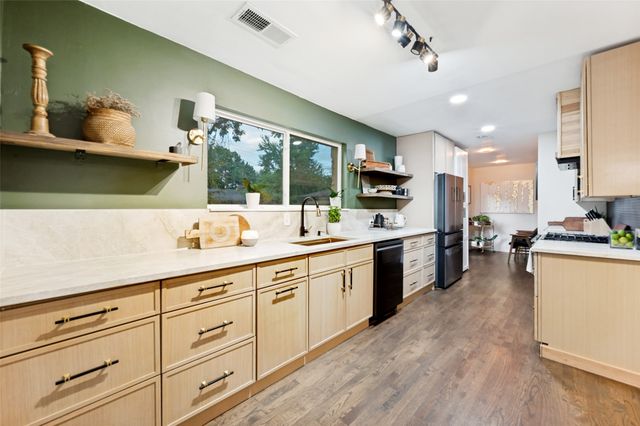 2969 Selma Lane, Farmers Branch, TX 75234