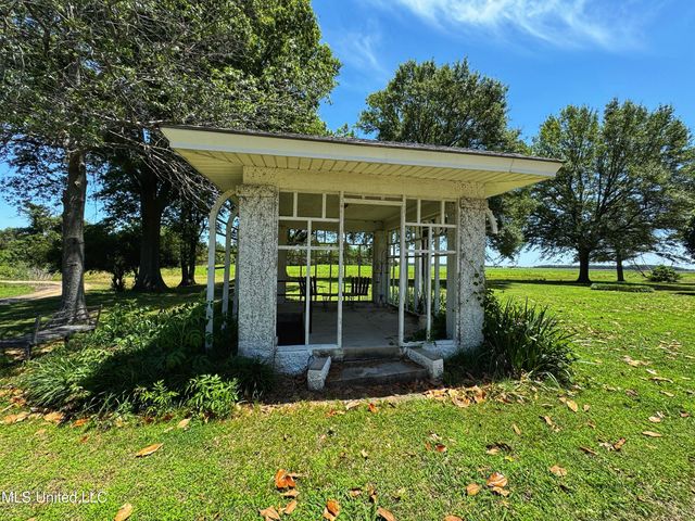 5010 Old Highway 49, Clarksdale, MS 38614