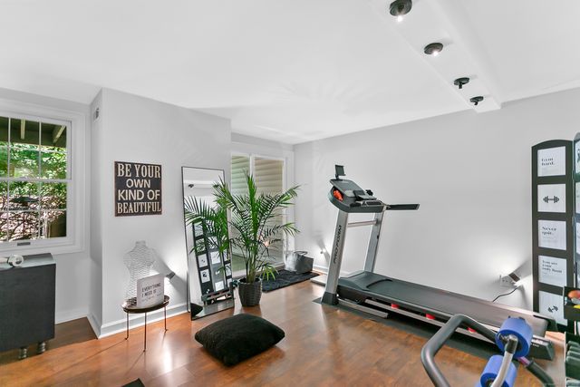 80 Bywater Lane 80, Bridgeport, CT 06605