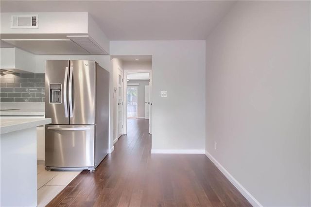 3110 Red River ST 210, Austin, TX 78705