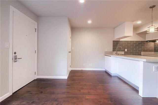 3110 Red River ST 210, Austin, TX 78705