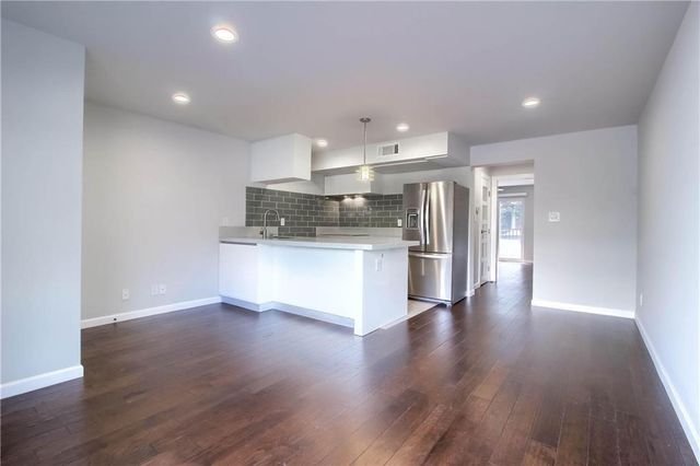3110 Red River ST 210, Austin, TX 78705