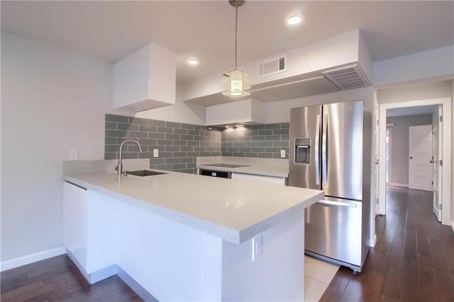 3110 Red River ST 210, Austin, TX 78705