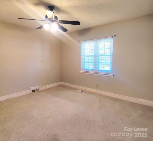 701 Allister Drive, Charlotte, NC 28227