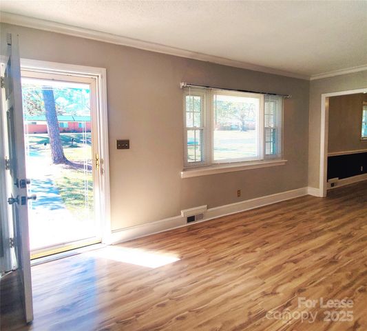 701 Allister Drive, Charlotte, NC 28227