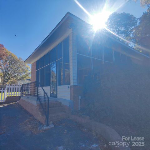 701 Allister Drive, Charlotte, NC 28227