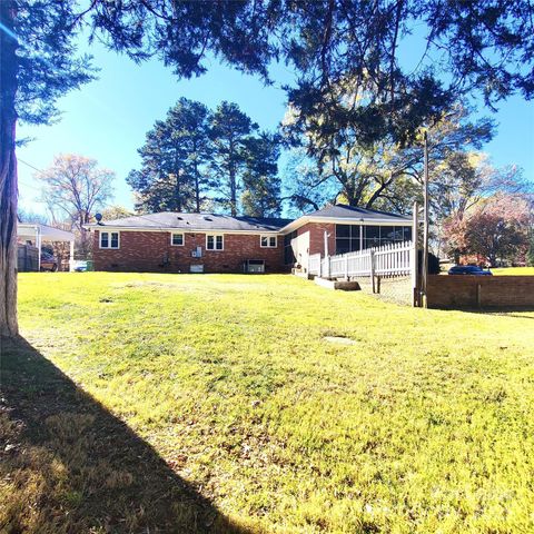 701 Allister Drive, Charlotte, NC 28227