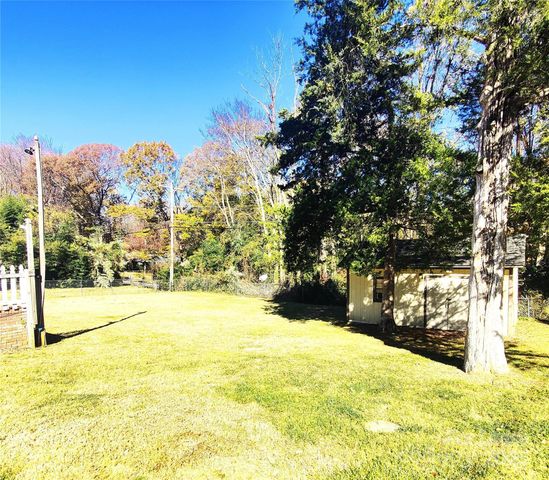 701 Allister Drive, Charlotte, NC 28227