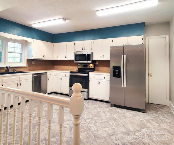 701 Allister Drive, Charlotte, NC 28227