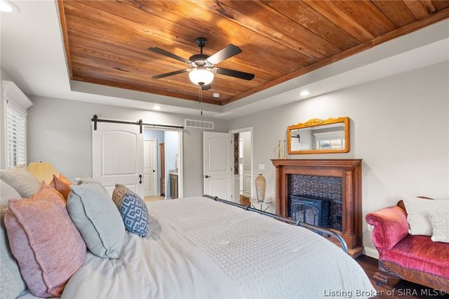 1608 Augusta Parkway, Henryville, IN 47126