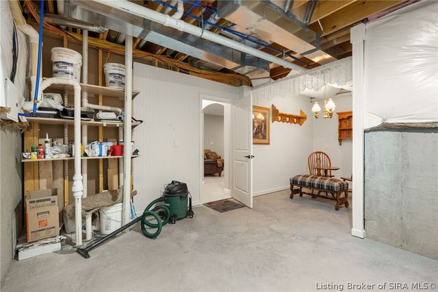1608 Augusta Parkway, Henryville, IN 47126
