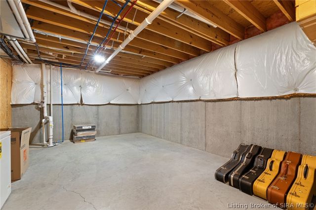 1608 Augusta Parkway, Henryville, IN 47126