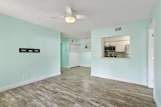 6479 Chasewood Drive B, Jupiter, FL 33458