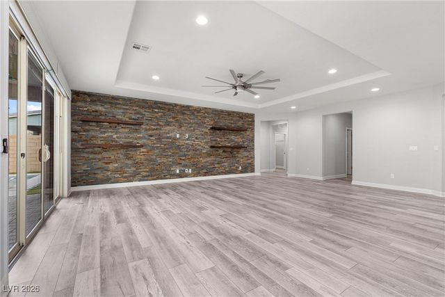 5927 Villa Loma Street, Las Vegas, NV 89148