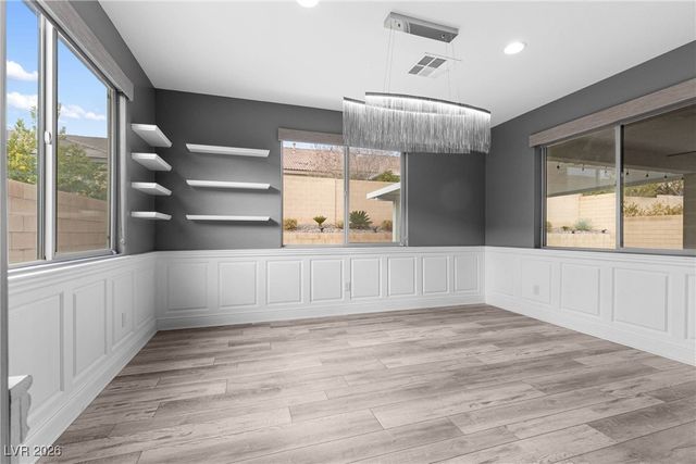 5927 Villa Loma Street, Las Vegas, NV 89148