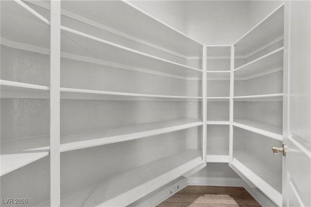 5927 Villa Loma Street, Las Vegas, NV 89148