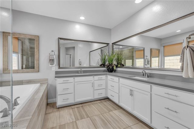 5927 Villa Loma Street, Las Vegas, NV 89148