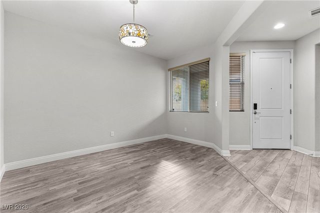 5927 Villa Loma Street, Las Vegas, NV 89148